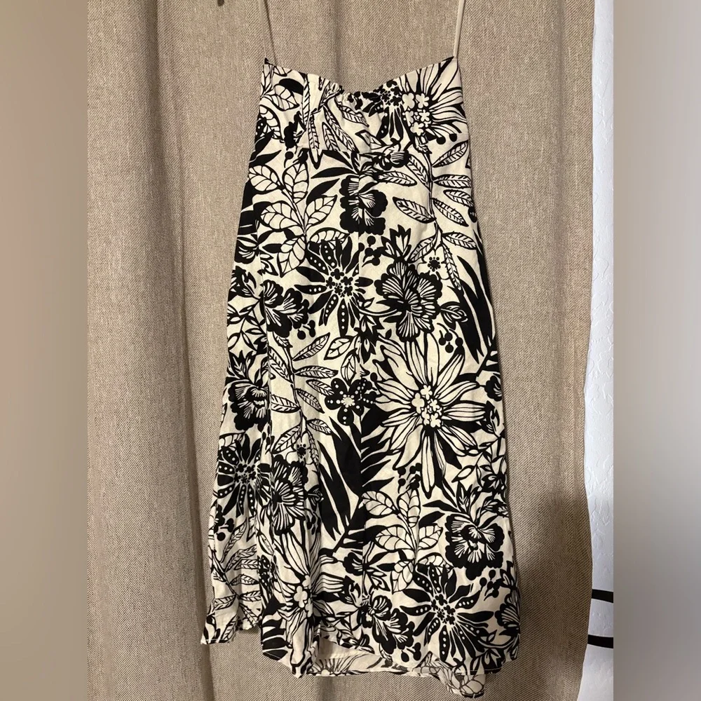 GAP Strapless Black and White Floral Linen Dress - Picture 3 of 5
